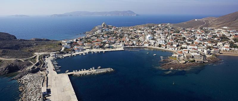 Σβέση σημαντήρα στο λιμάνι των Ψαρών