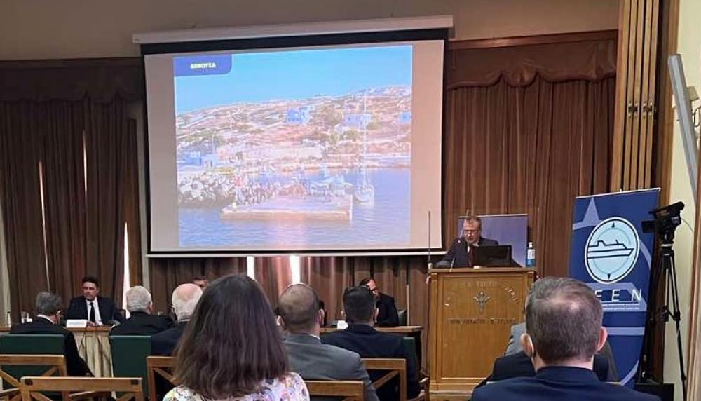 Μανώλης Τσικαλάκης: «Η σημερινή κατάσταση στα Ελληνικά λιμάνια» Μανώλης Τσικαλάκης: «Η σημερινή κατάσταση στα Ελληνικά λιμάνια»